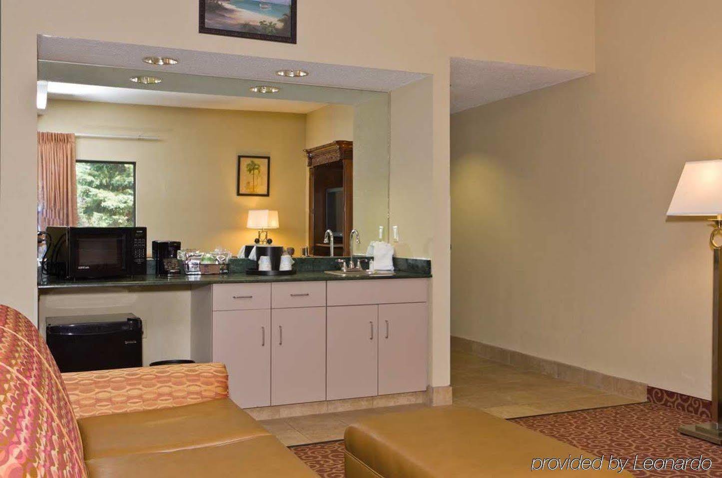 Hampton Inn Wooster Exterior photo